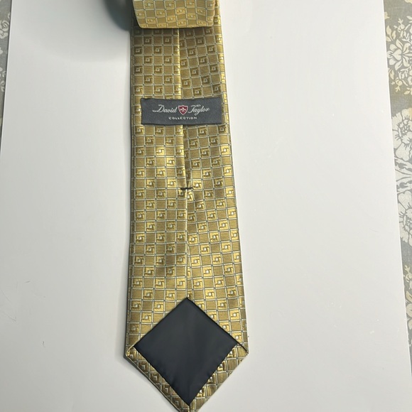 David Taylor Gold Patterned Tie - Picture 3 of 8